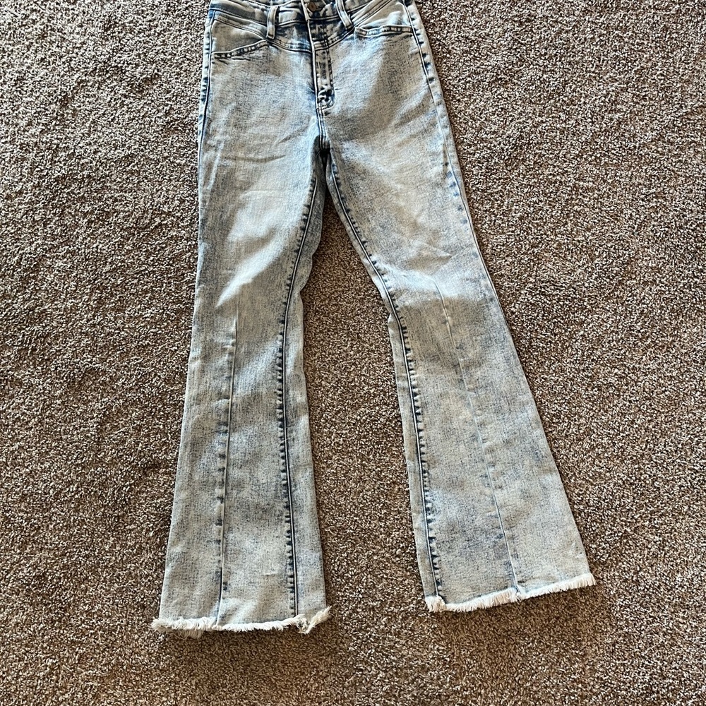 KanCan Light Wash Flare Jeans Size 9/28
